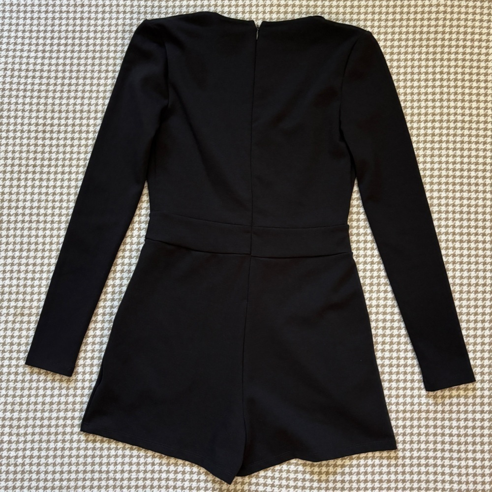 Urban Outfitters | Silence + Noise Deep V Romper - Picture 9 of 16